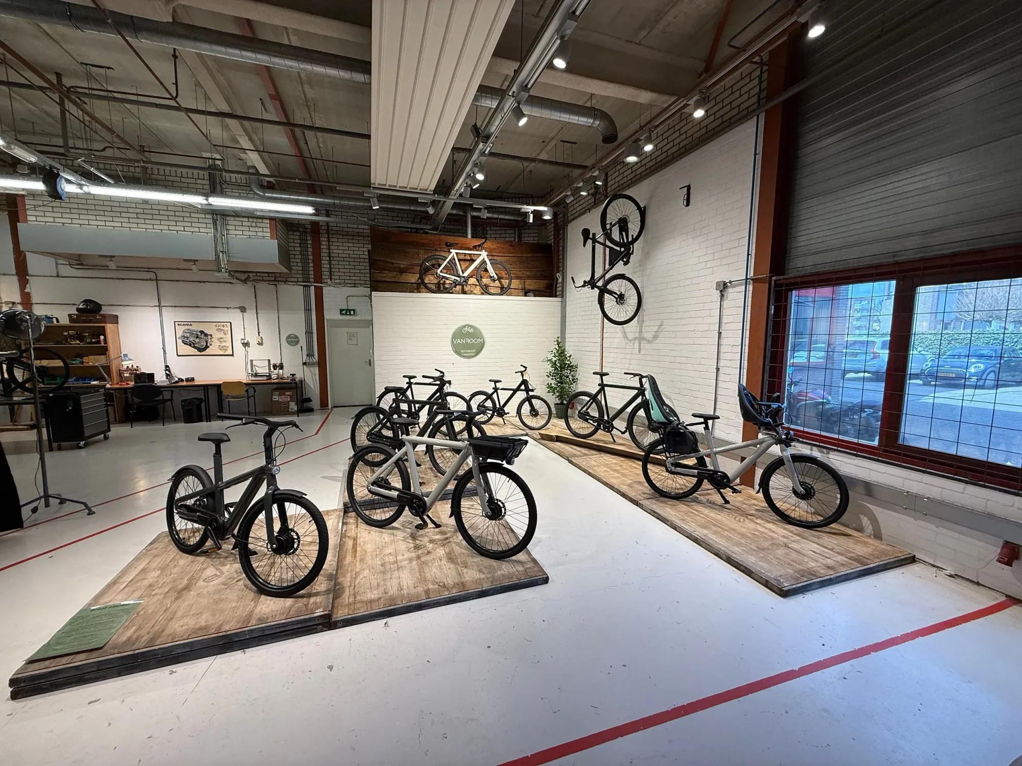 De werkplaats en showroom van VanFoom in Nieuwegein